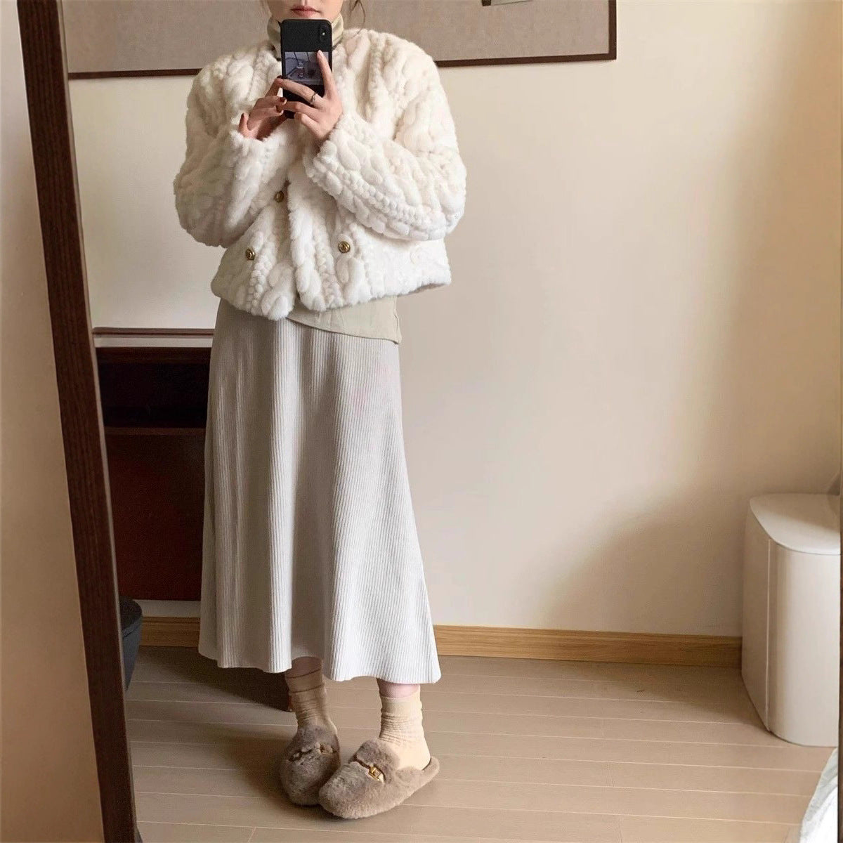 Thick Round Neck Double Breasted Short Baggy Coat Women